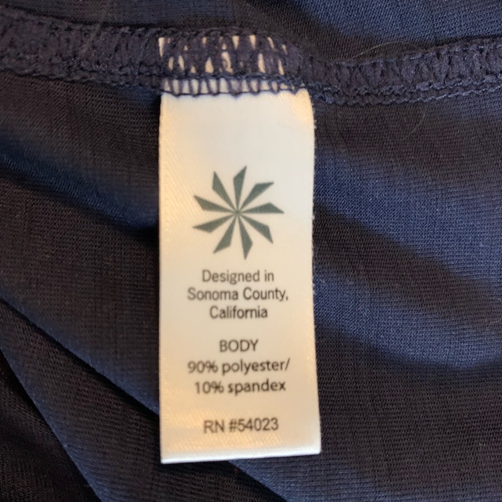 D O N A T E D 
Athleta Navy Blue Hoodie 3/4 zip side pocket size medium EUC B62 - Picture 6 of 6